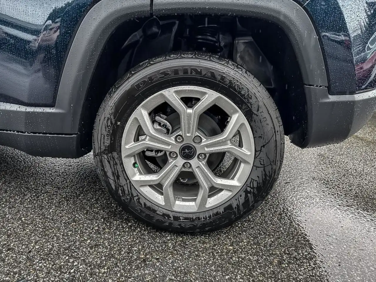 Jeep Compass photo Jeep Compass