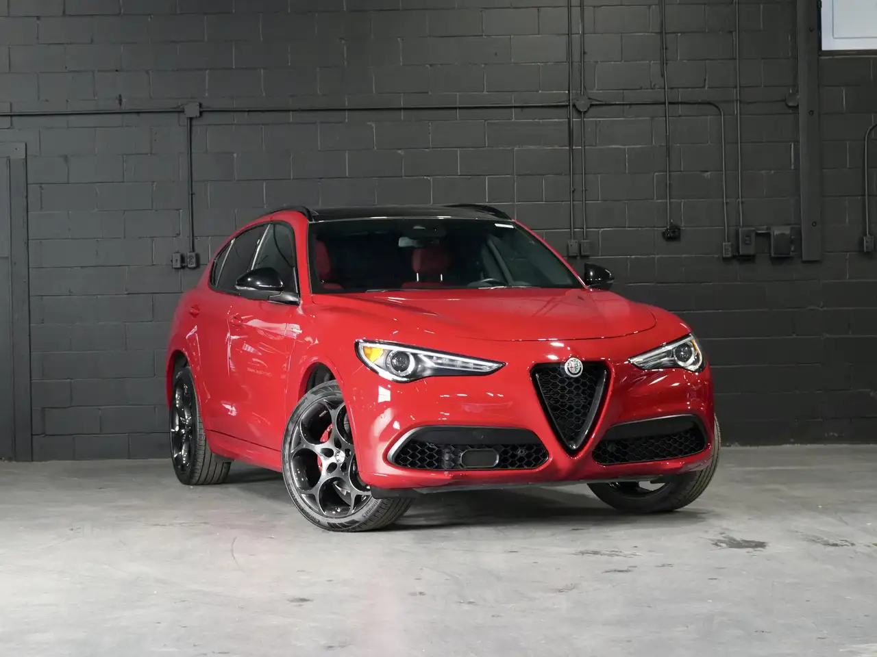 Alfa Romeo Stelvio photo Alfa Romeo Stelvio