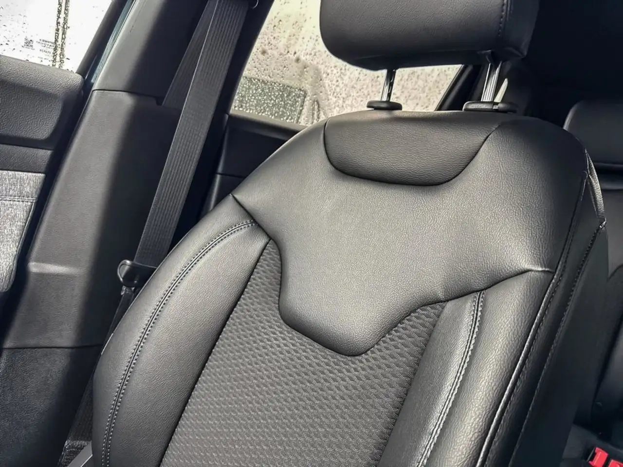 Jeep Compass photo Jeep Compass