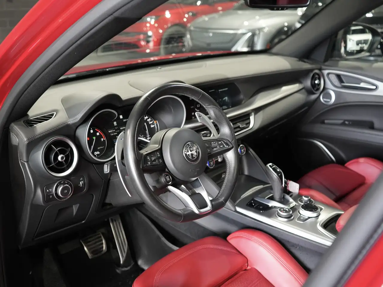 Alfa Romeo Stelvio photo Alfa Romeo Stelvio
