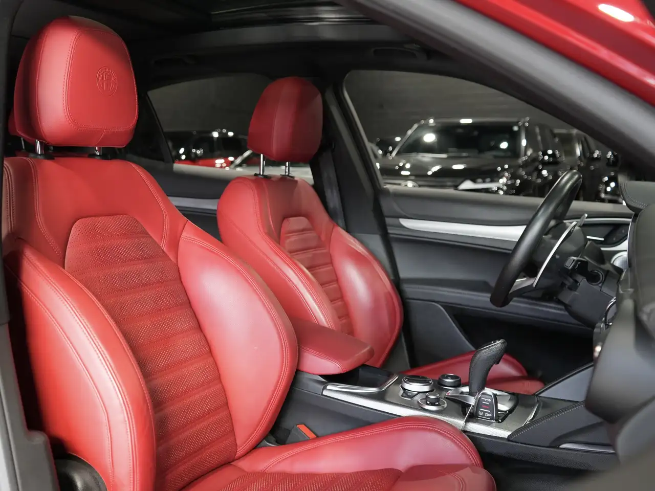 Alfa Romeo Stelvio photo Alfa Romeo Stelvio