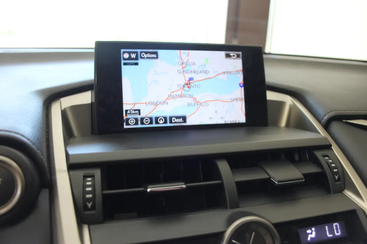 Lexus NX снимка Lexus NX