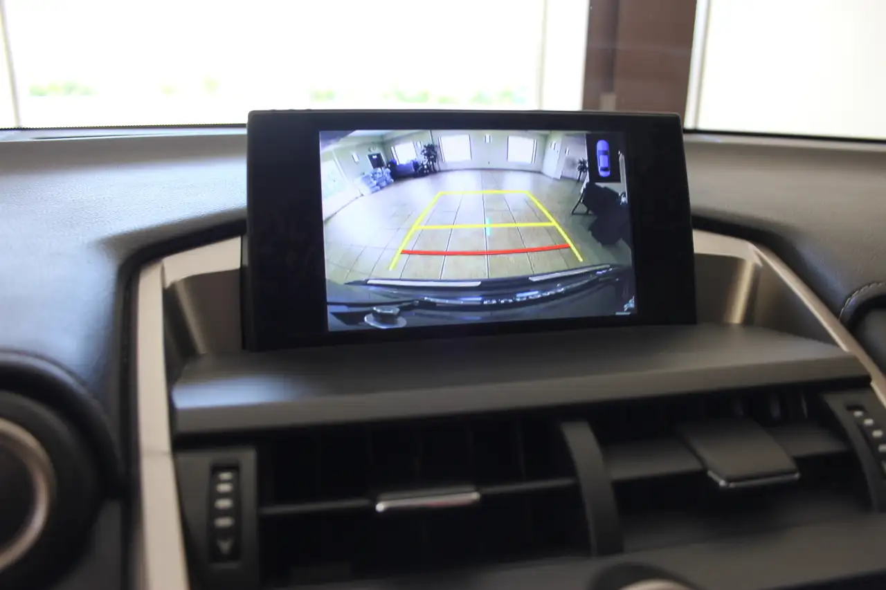 Lexus NX снимка Lexus NX