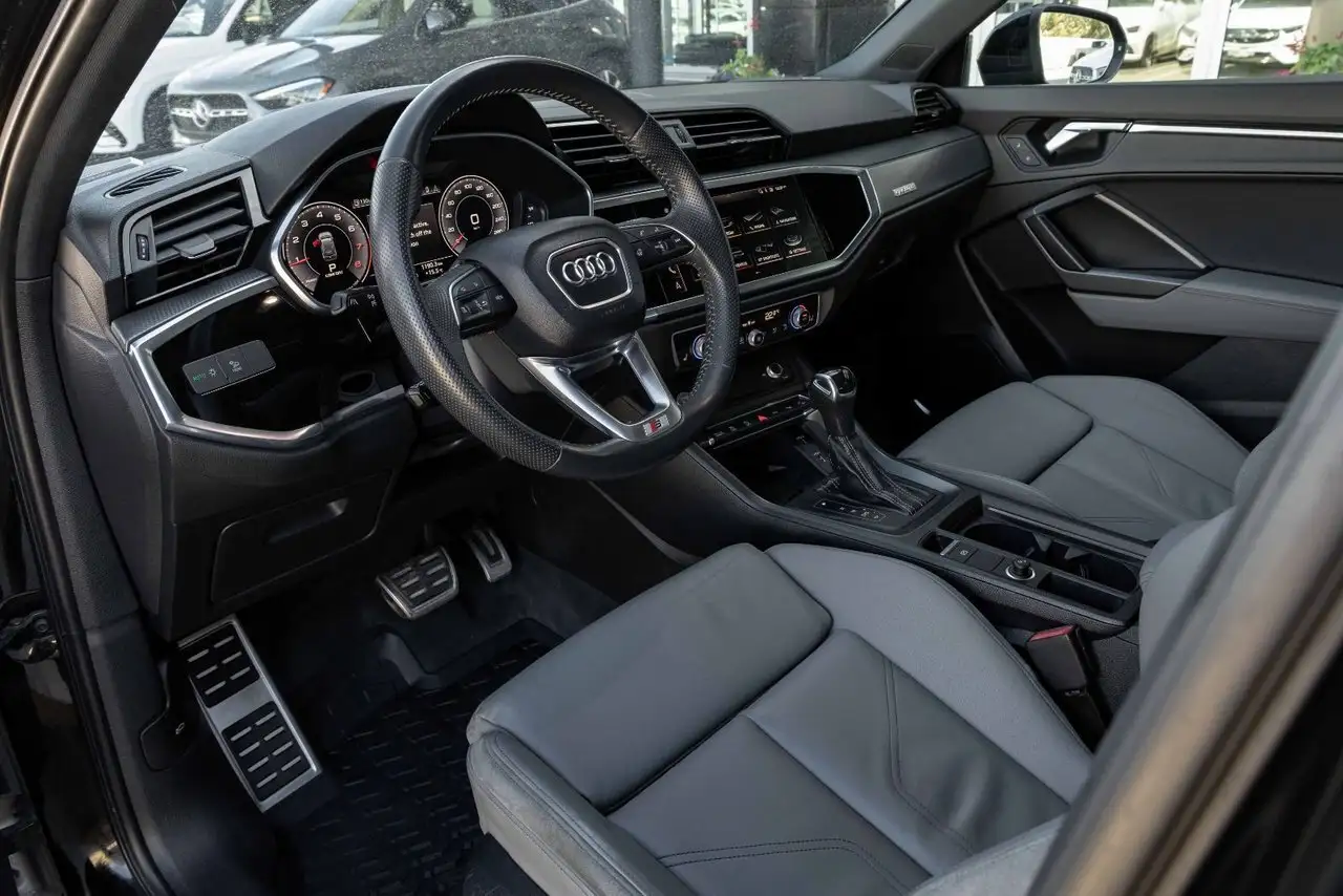 Audi Q3 fotografie Audi Q3