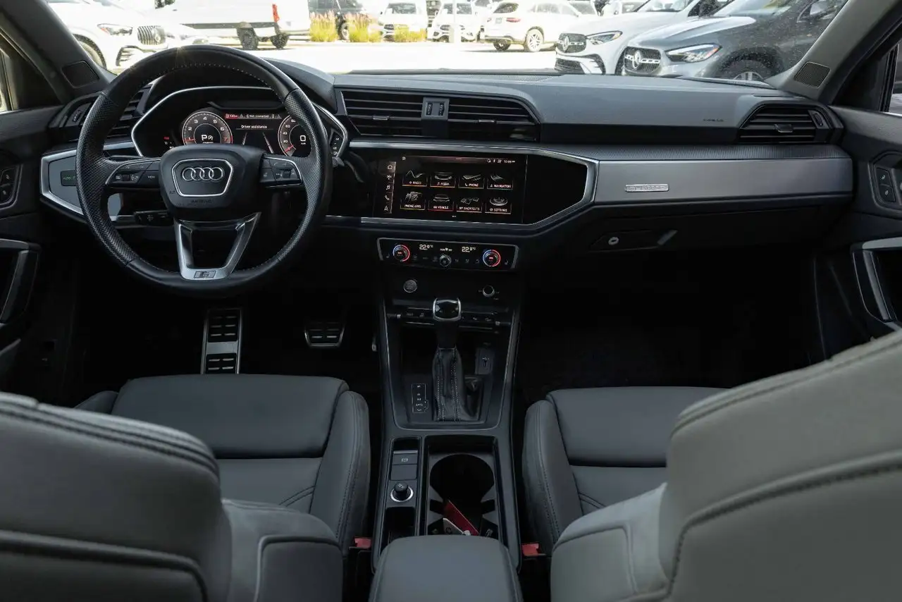 Audi Q3 fotografie Audi Q3