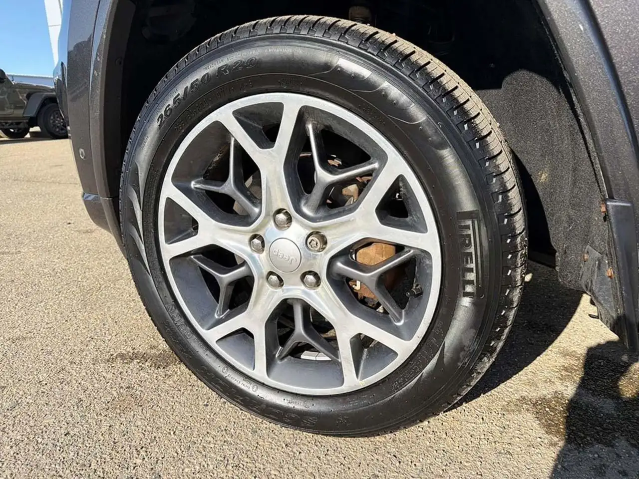 Jeep Grand Cherokee снимка Jeep Grand Cherokee