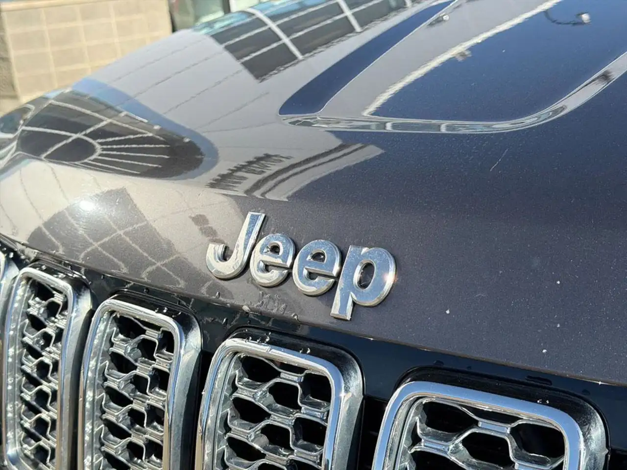 Jeep Grand Cherokee снимка Jeep Grand Cherokee