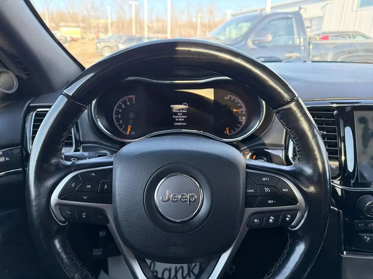 Jeep Grand Cherokee снимка Jeep Grand Cherokee