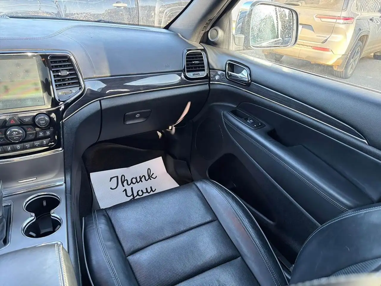 Jeep Grand Cherokee снимка Jeep Grand Cherokee