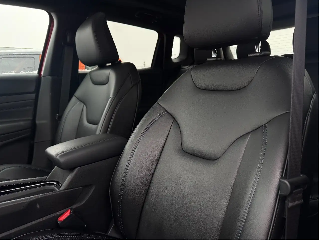 Jeep Compass photo Jeep Compass