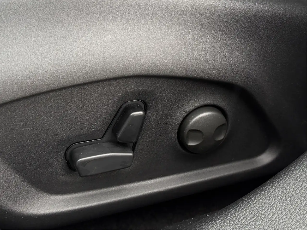 Jeep Compass photo Jeep Compass