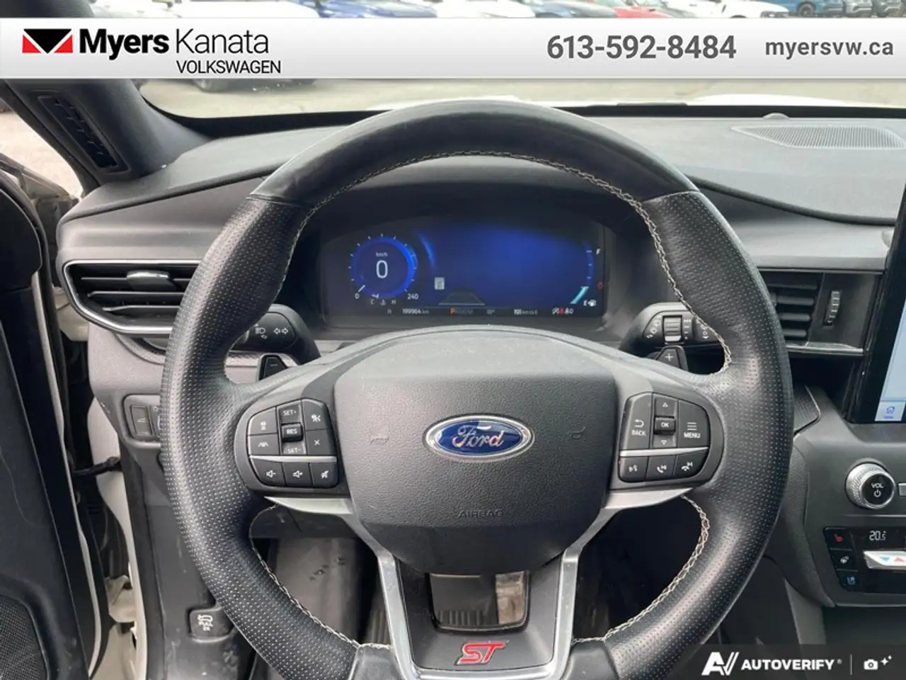 Ford Explorer photo Ford Explorer