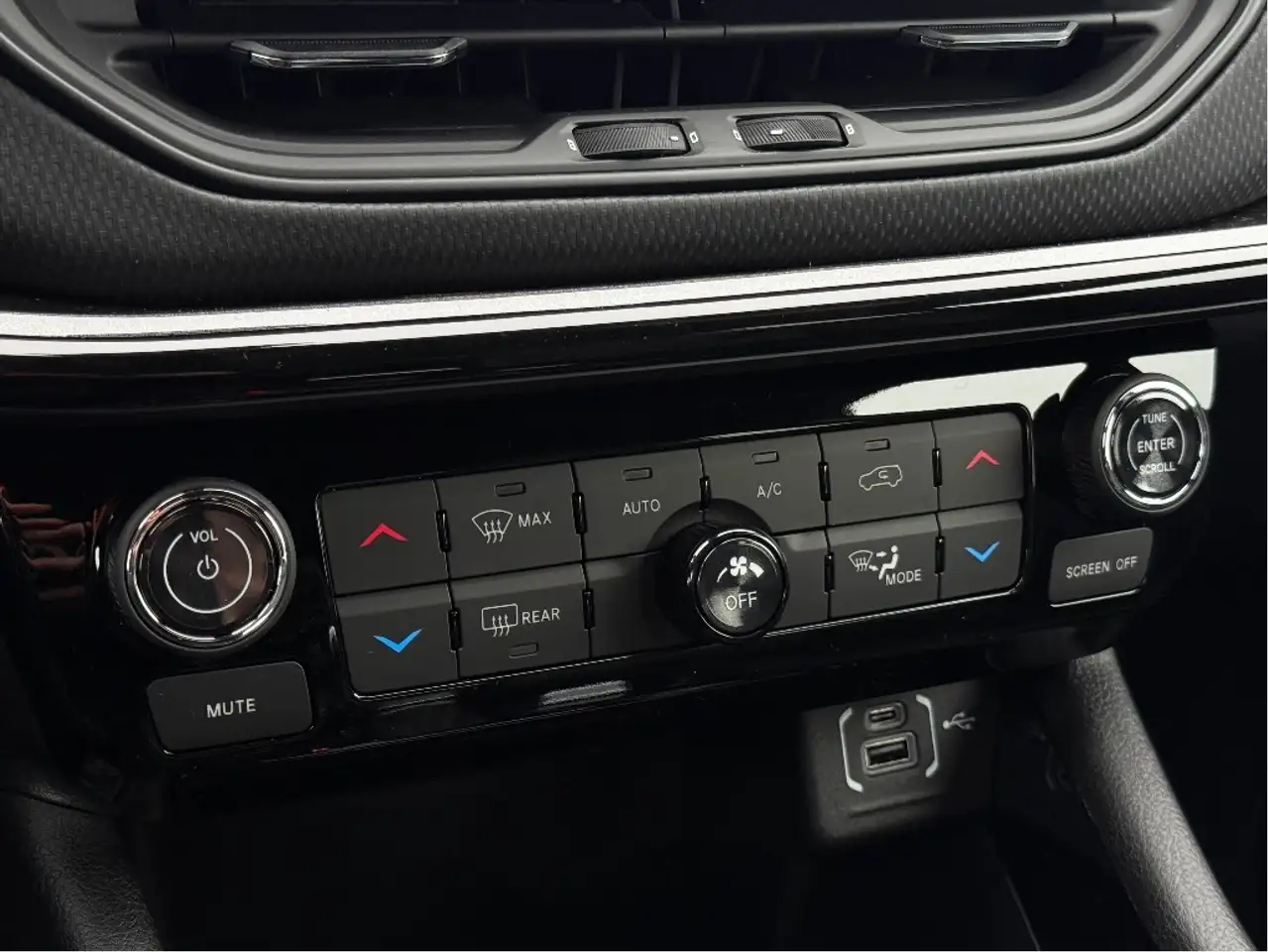 Jeep Compass photo Jeep Compass