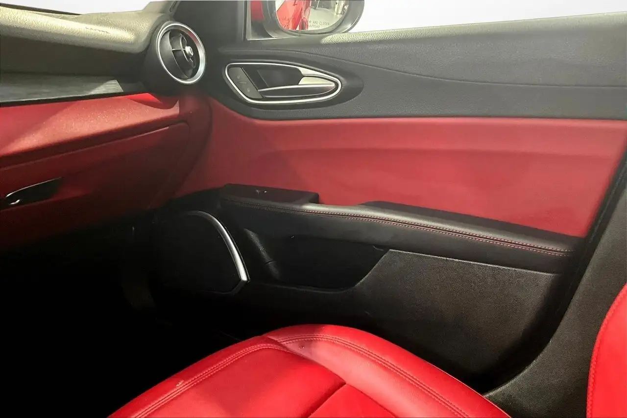 Alfa Romeo Giulia fotografie Alfa Romeo Giulia