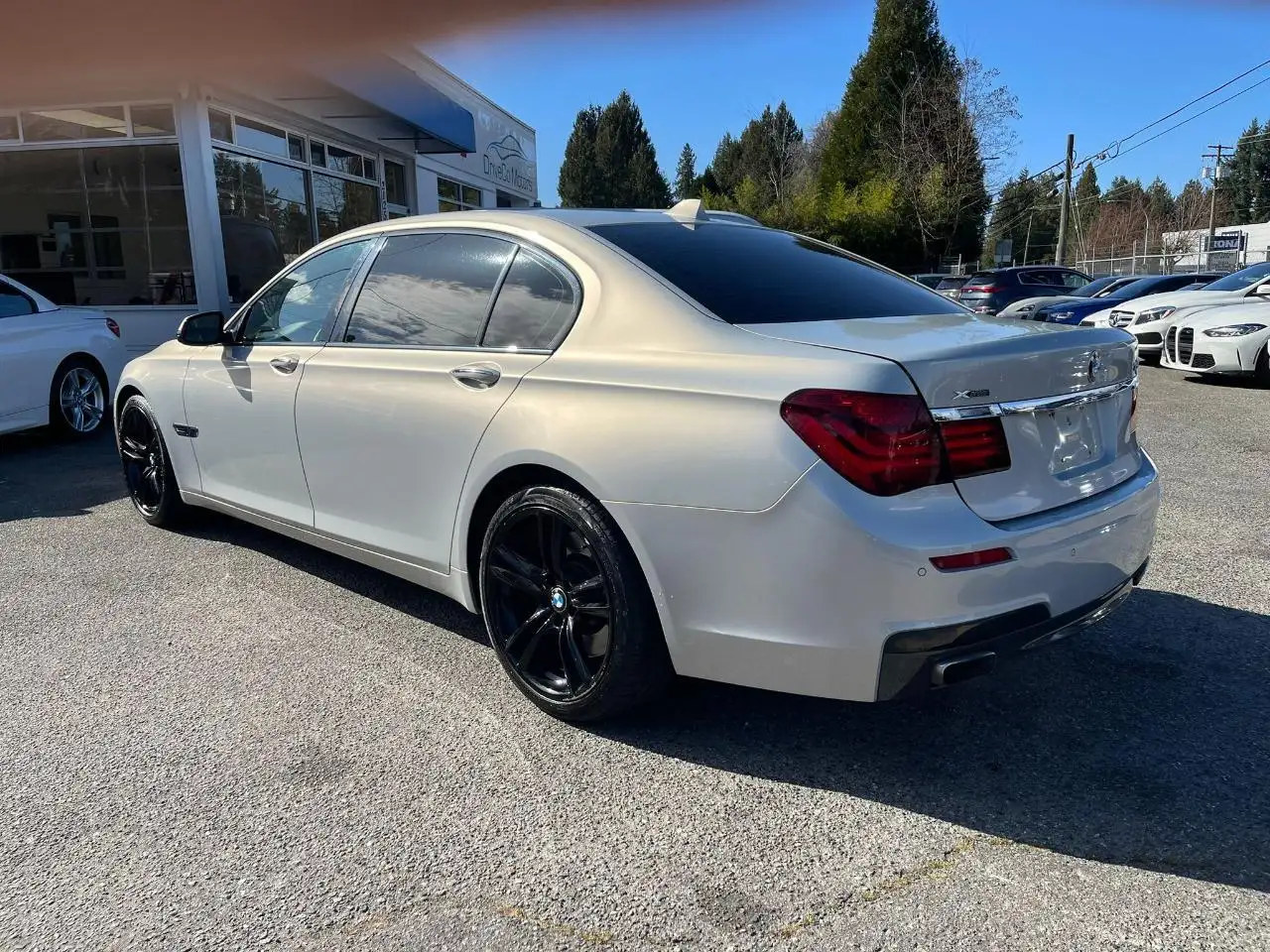 BMW 7 Series снимка BMW 7 Series