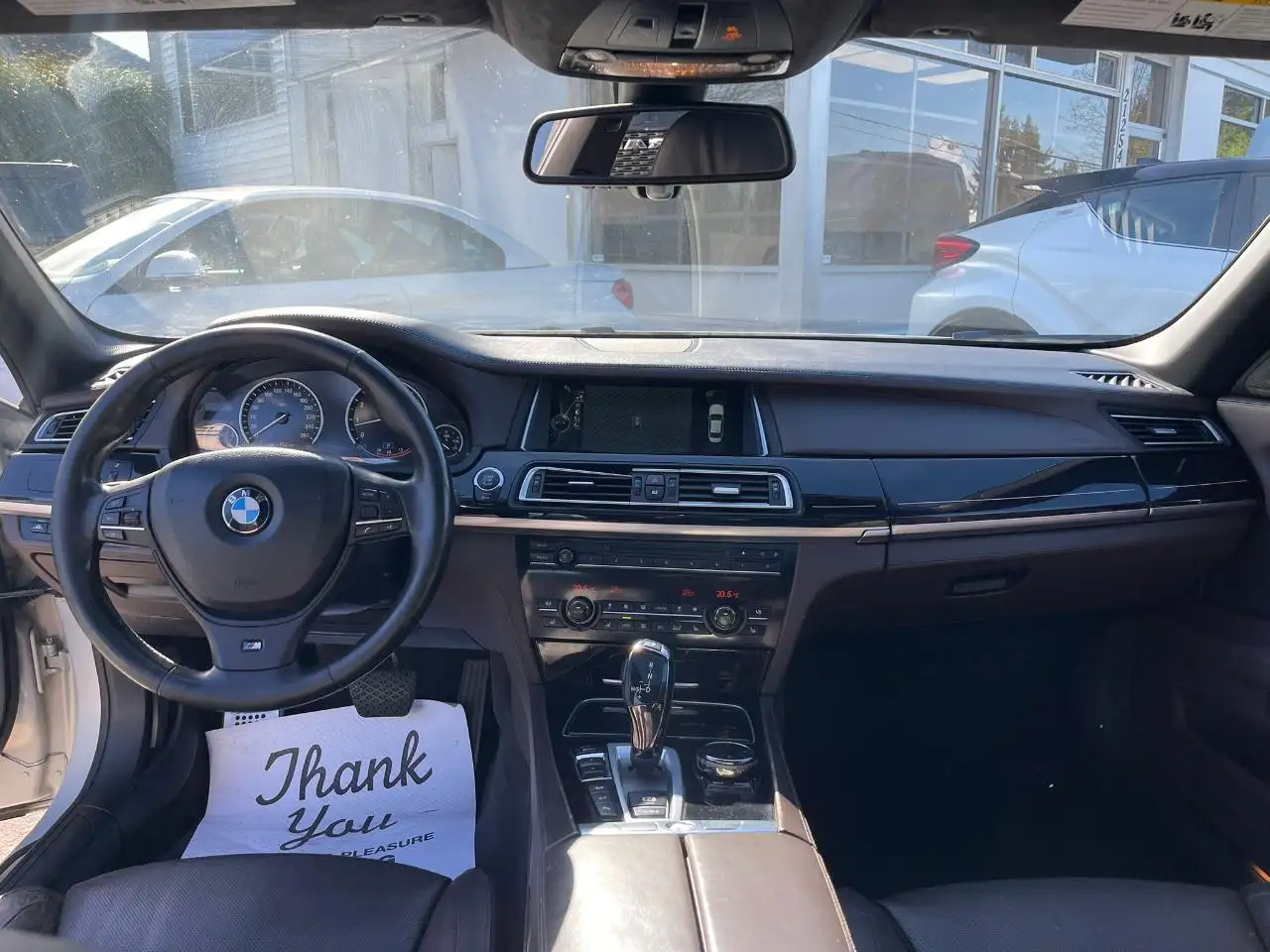 BMW 7 Series снимка BMW 7 Series