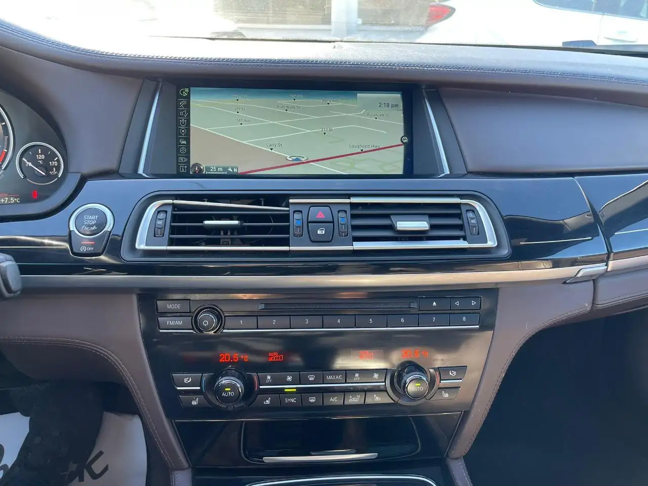 BMW 7 Series снимка BMW 7 Series