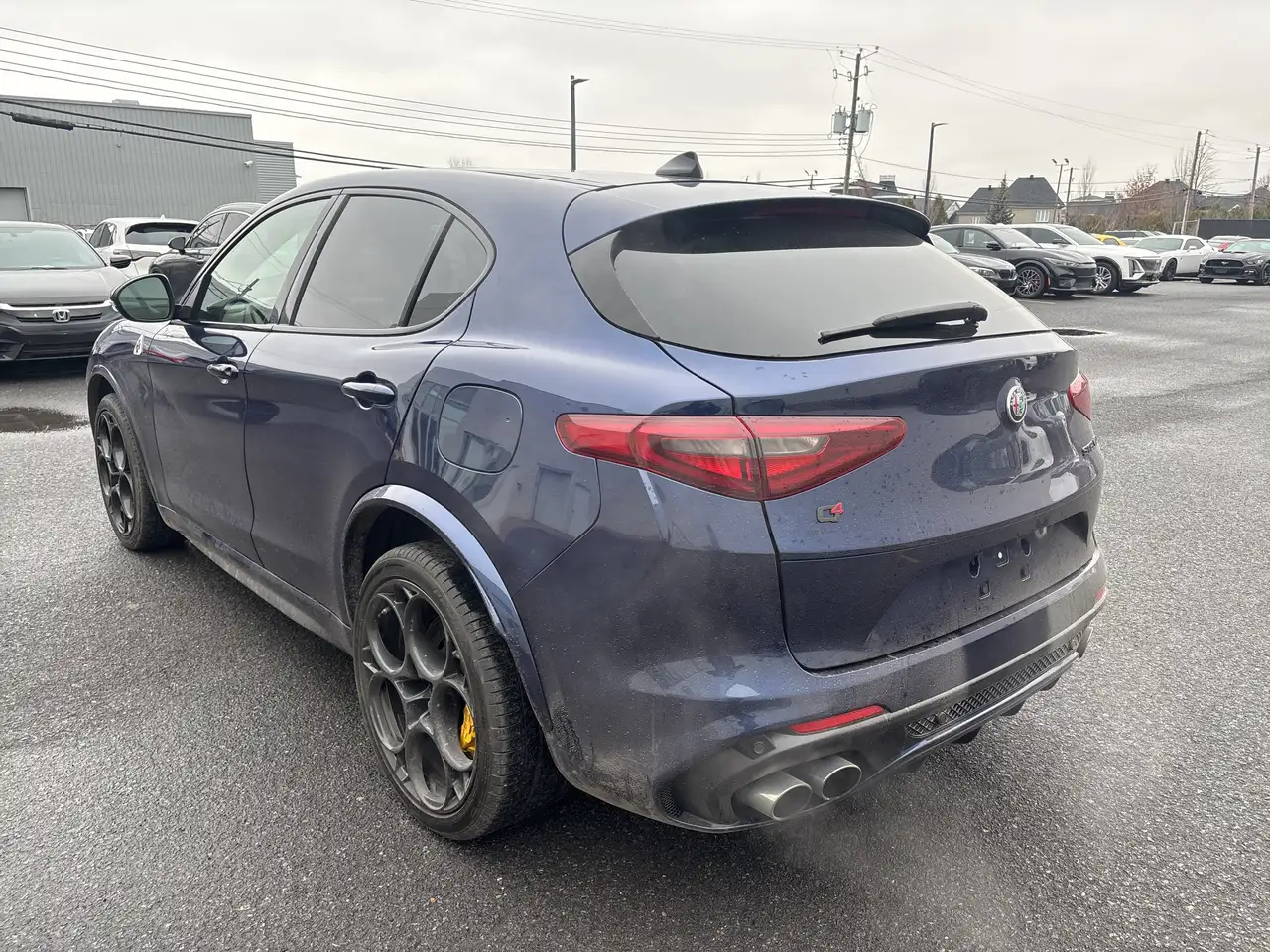 Alfa Romeo Stelvio снимка Alfa Romeo Stelvio