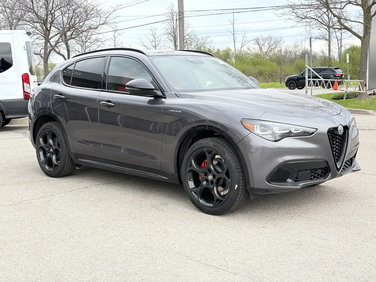 Alfa Romeo Stelvio снимка Alfa Romeo Stelvio
