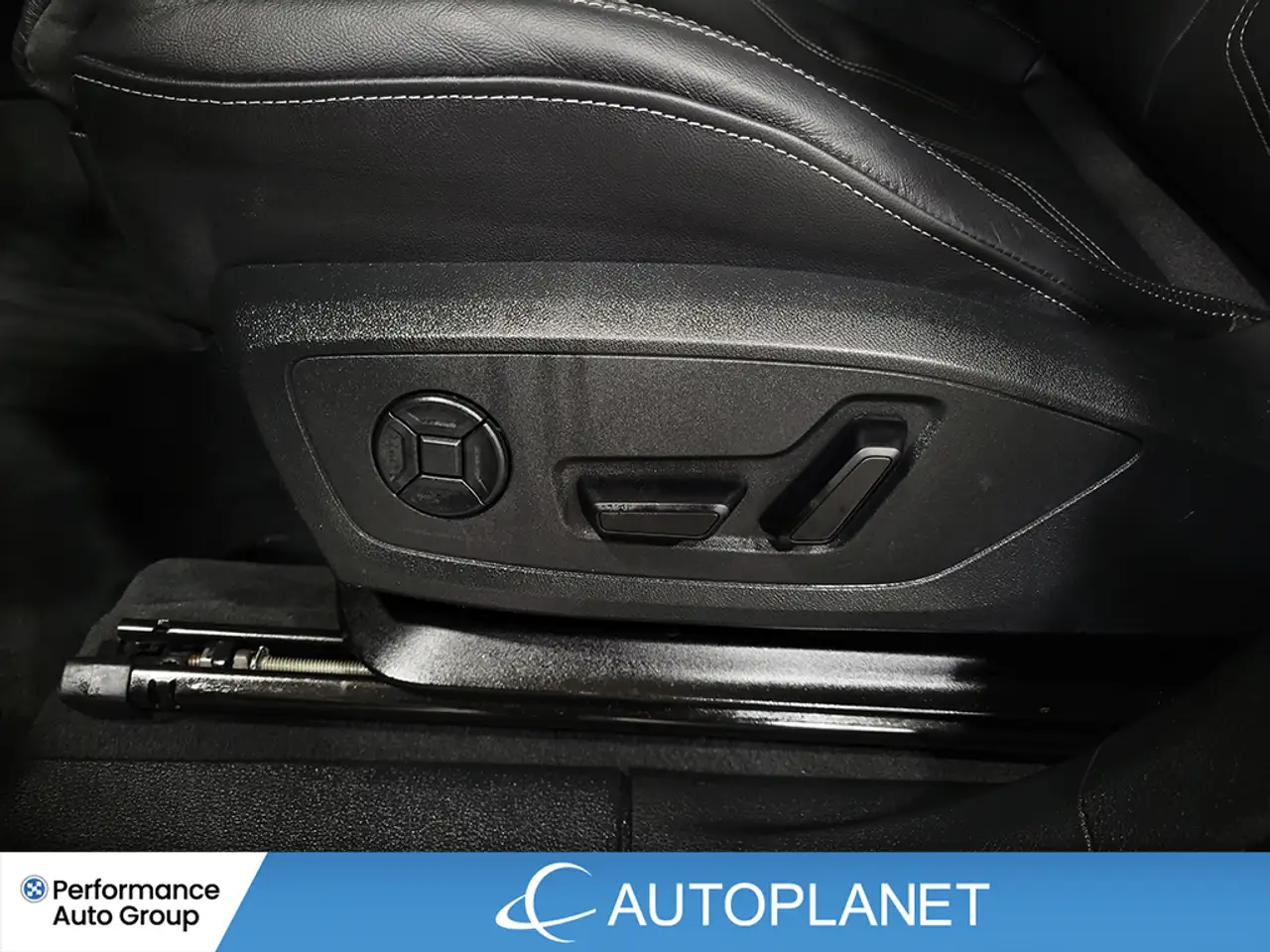 Audi Q3 fotografie Audi Q3
