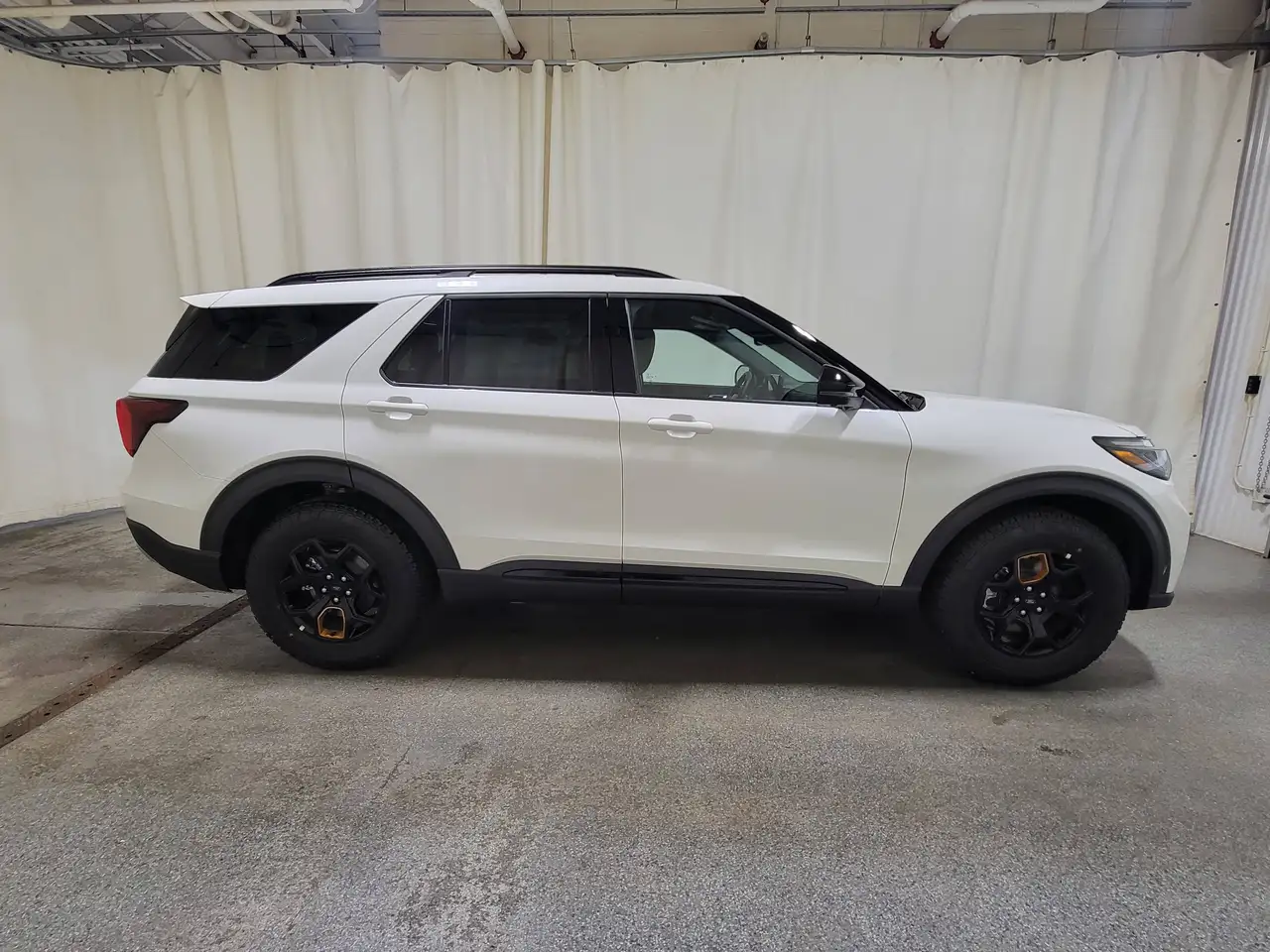 Ford Explorer photo Ford Explorer