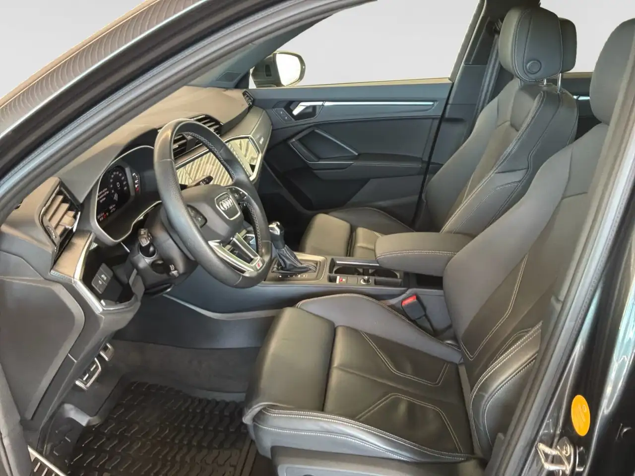 Audi Q3 fotografie Audi Q3