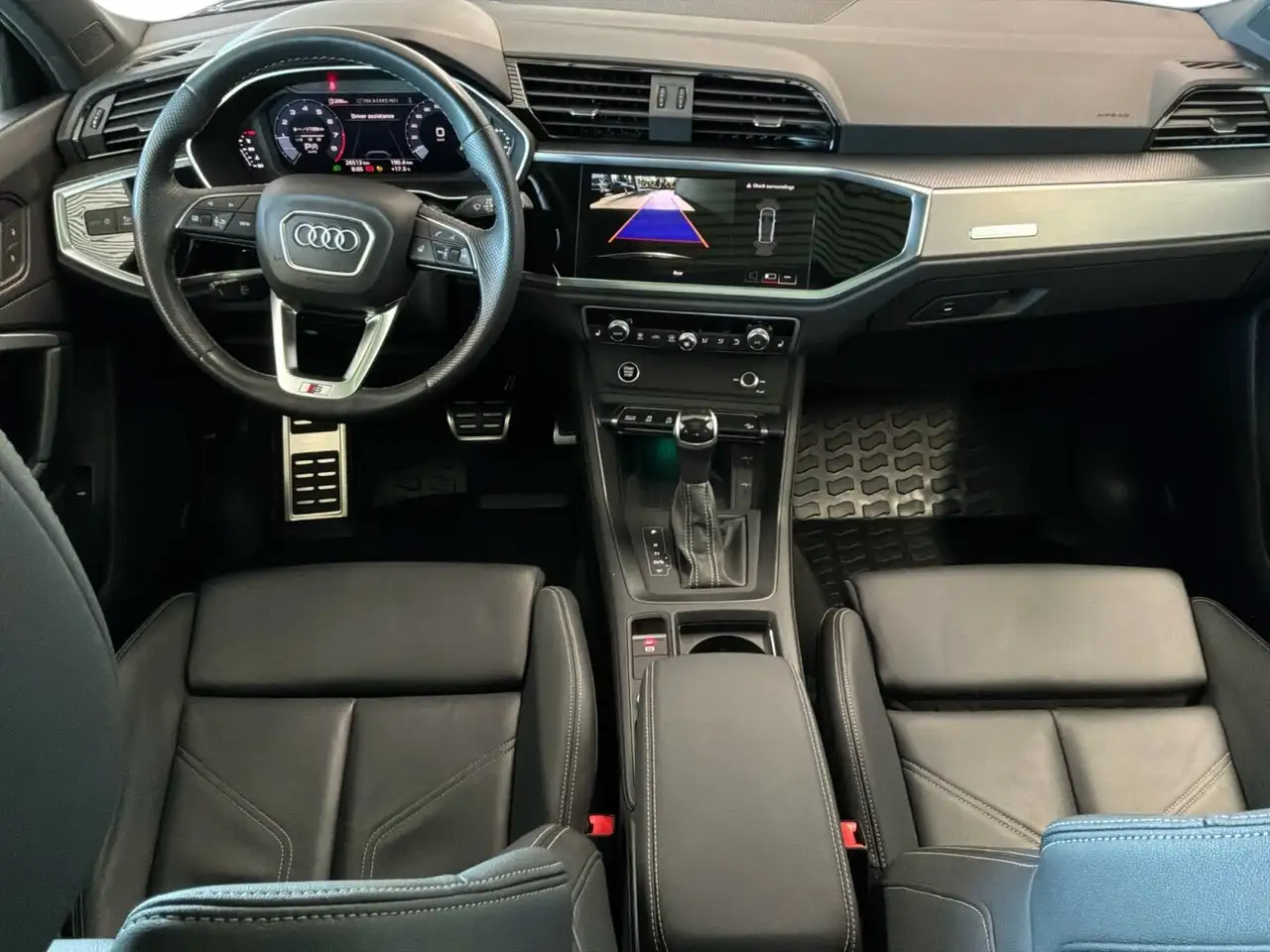 Audi Q3 fotografie Audi Q3