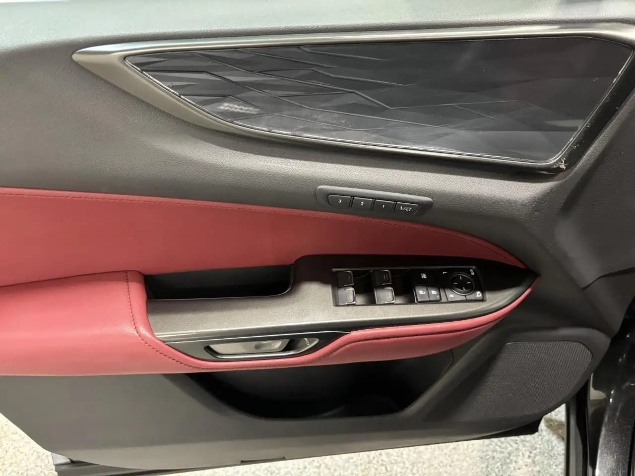 Lexus NX снимка Lexus NX