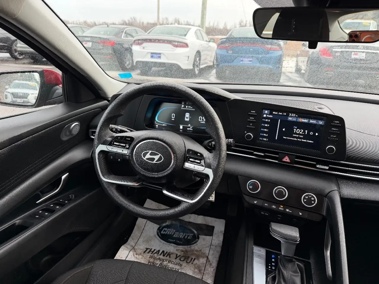Hyundai ELANTRA снимка Hyundai ELANTRA