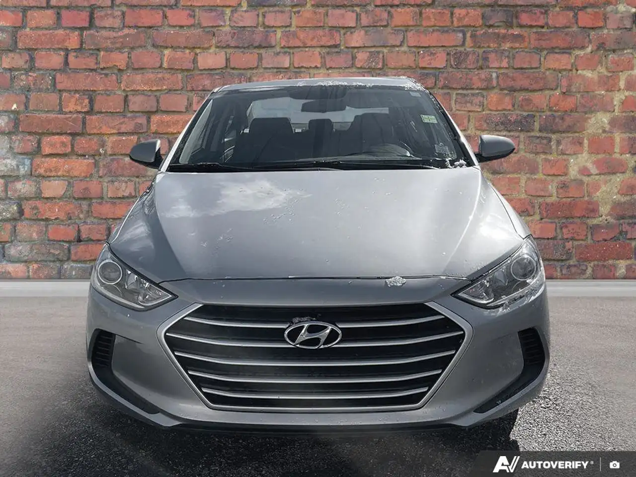 Hyundai ELANTRA снимка Hyundai ELANTRA