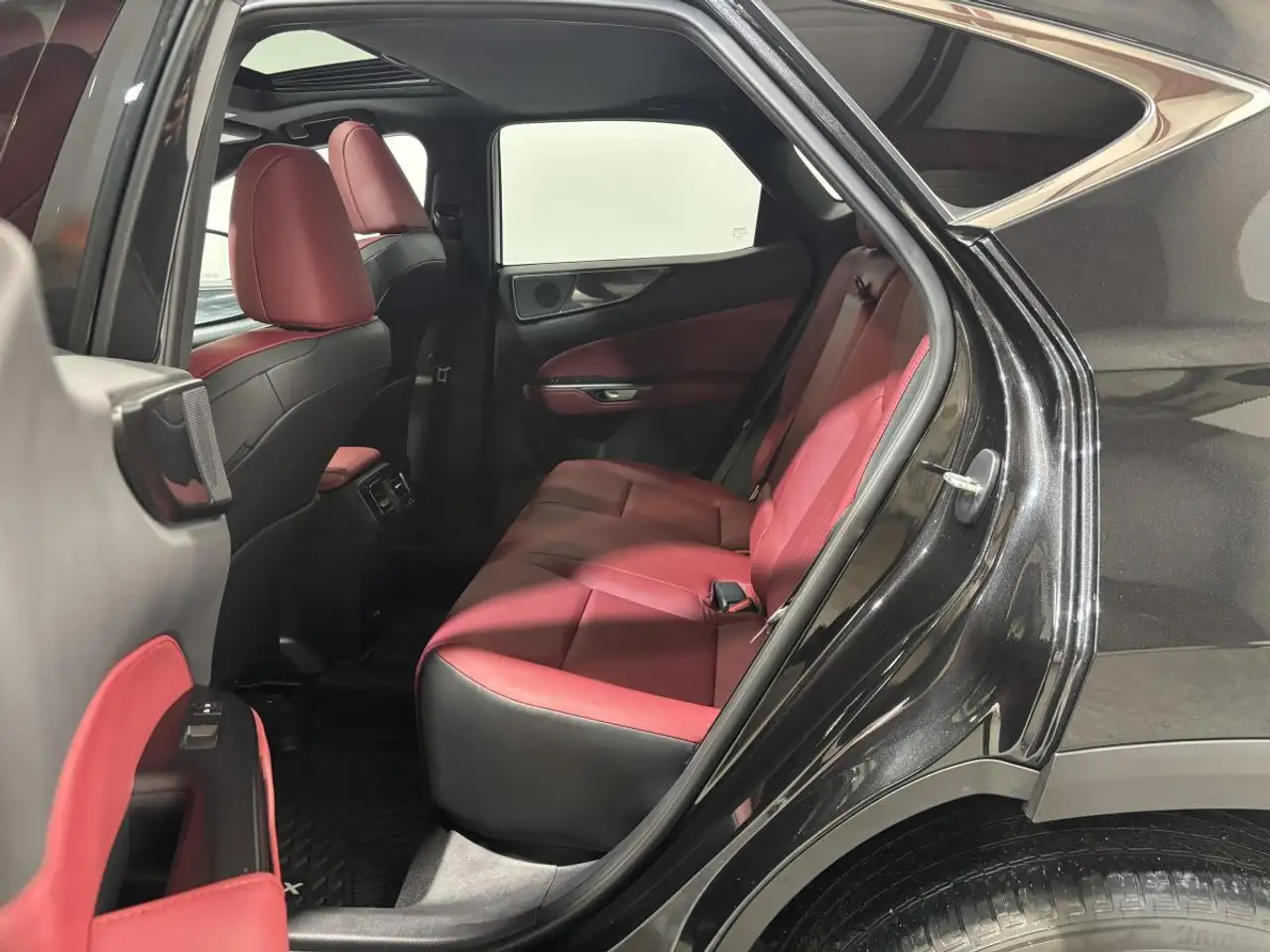Lexus NX снимка Lexus NX