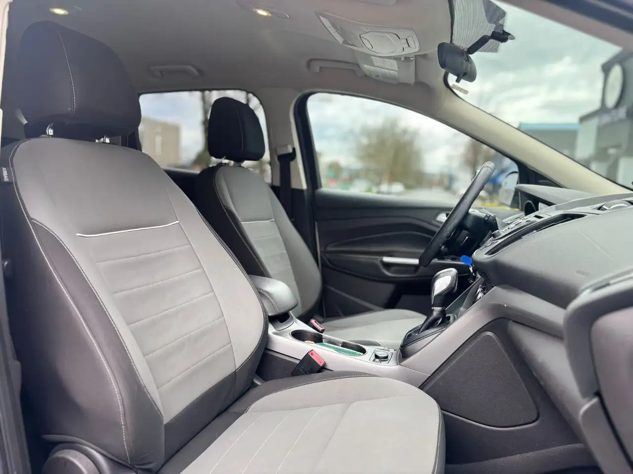 Ford Escape photo Ford Escape