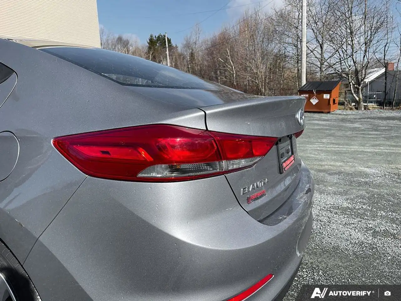 Hyundai ELANTRA снимка Hyundai ELANTRA