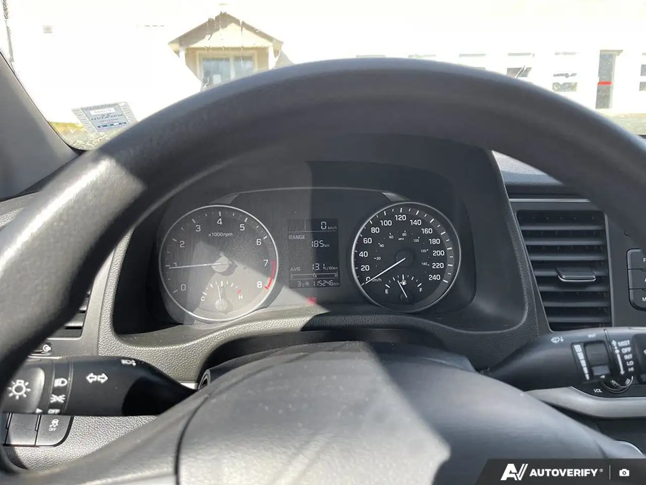 Hyundai ELANTRA снимка Hyundai ELANTRA