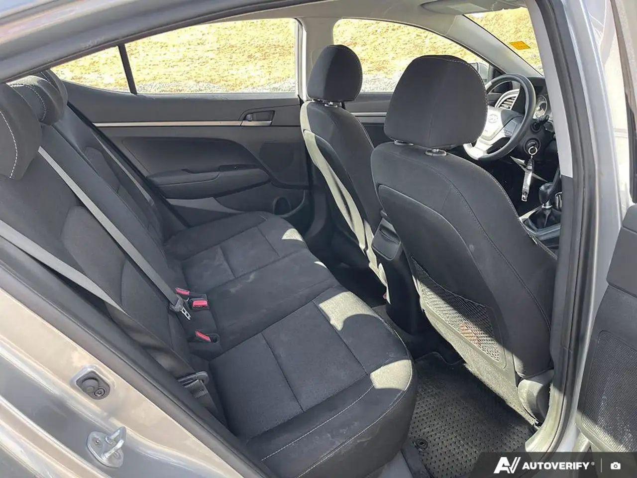 Hyundai ELANTRA снимка Hyundai ELANTRA