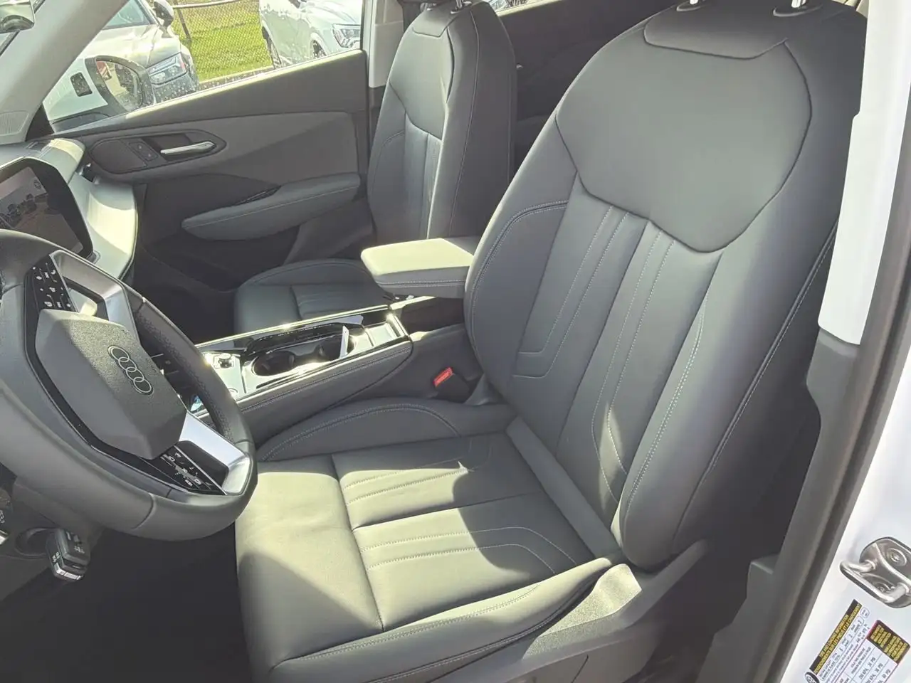 Audi Q3 photo Audi Q3