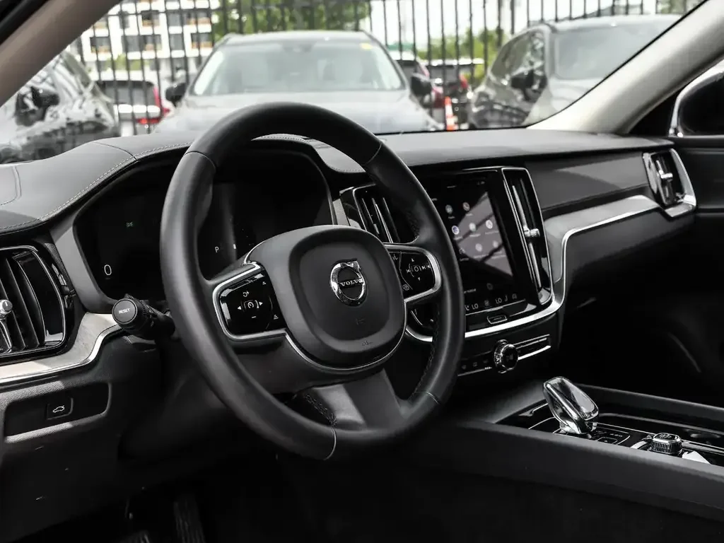 Volvo V60 photo Volvo V60