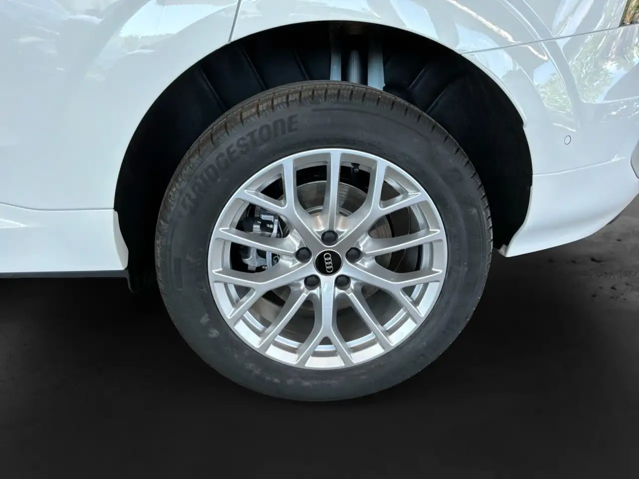Audi Q3 fotografie Audi Q3