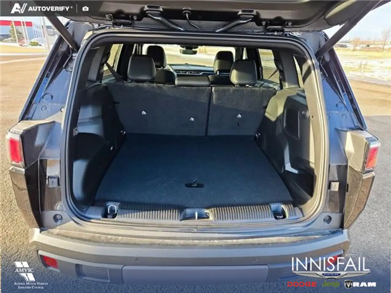 Jeep Cherokee photo Jeep Cherokee