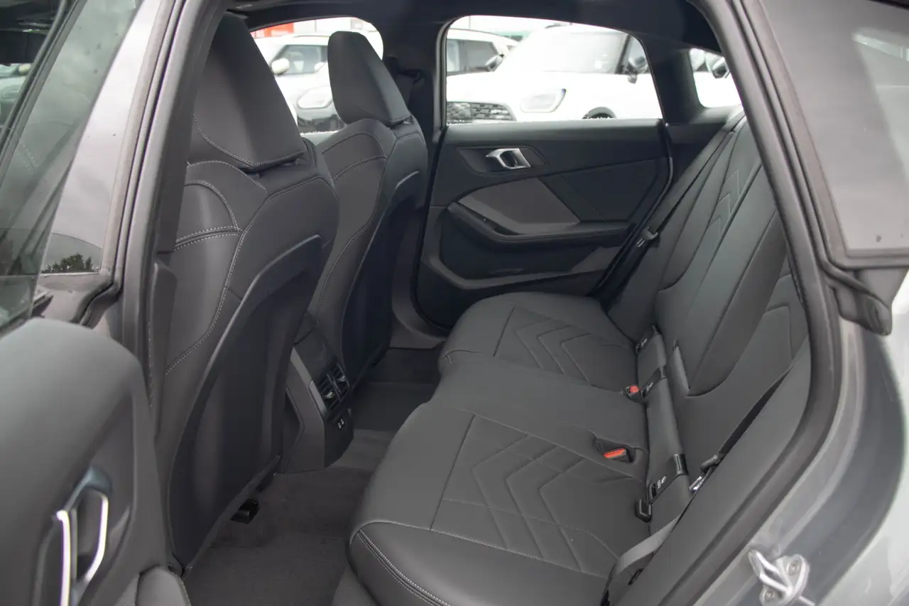 BMW 2 Series fotografie BMW 2 Series
