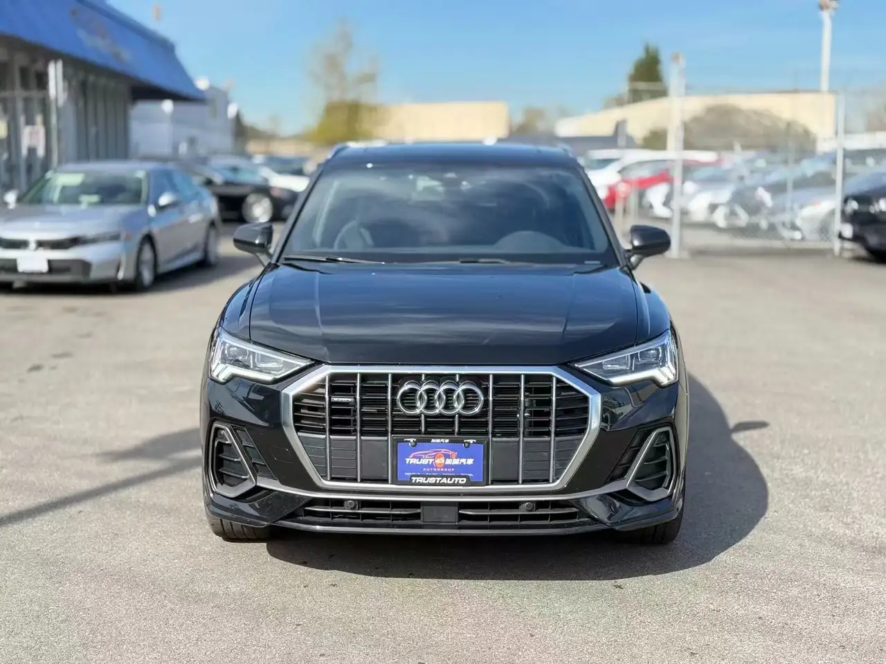 Audi Q3 fotografie Audi Q3