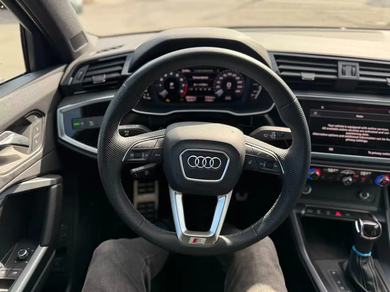 Audi Q3 fotografie Audi Q3