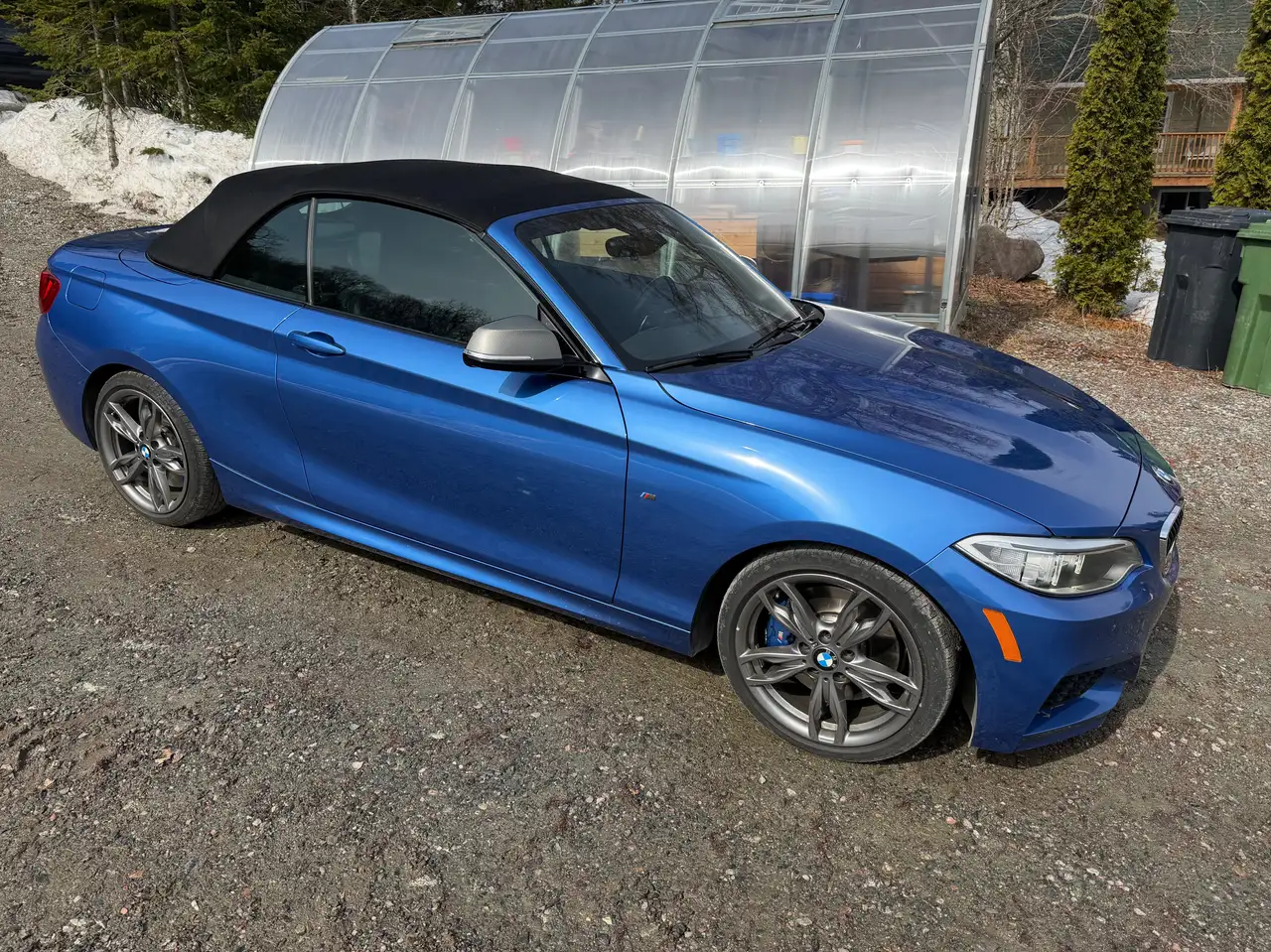 BMW 2 Series photo BMW 2 Series