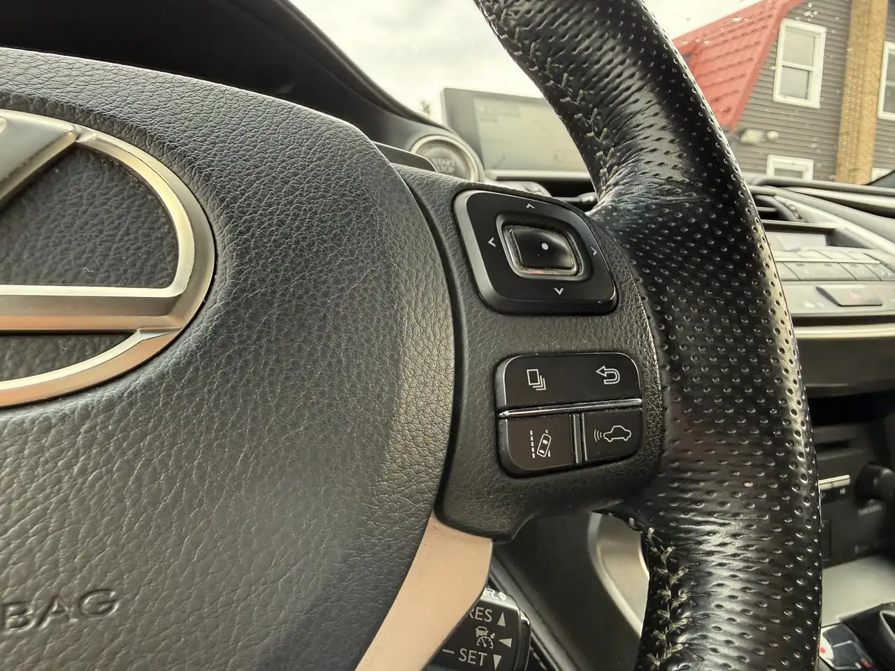 Lexus NX fotografie Lexus NX