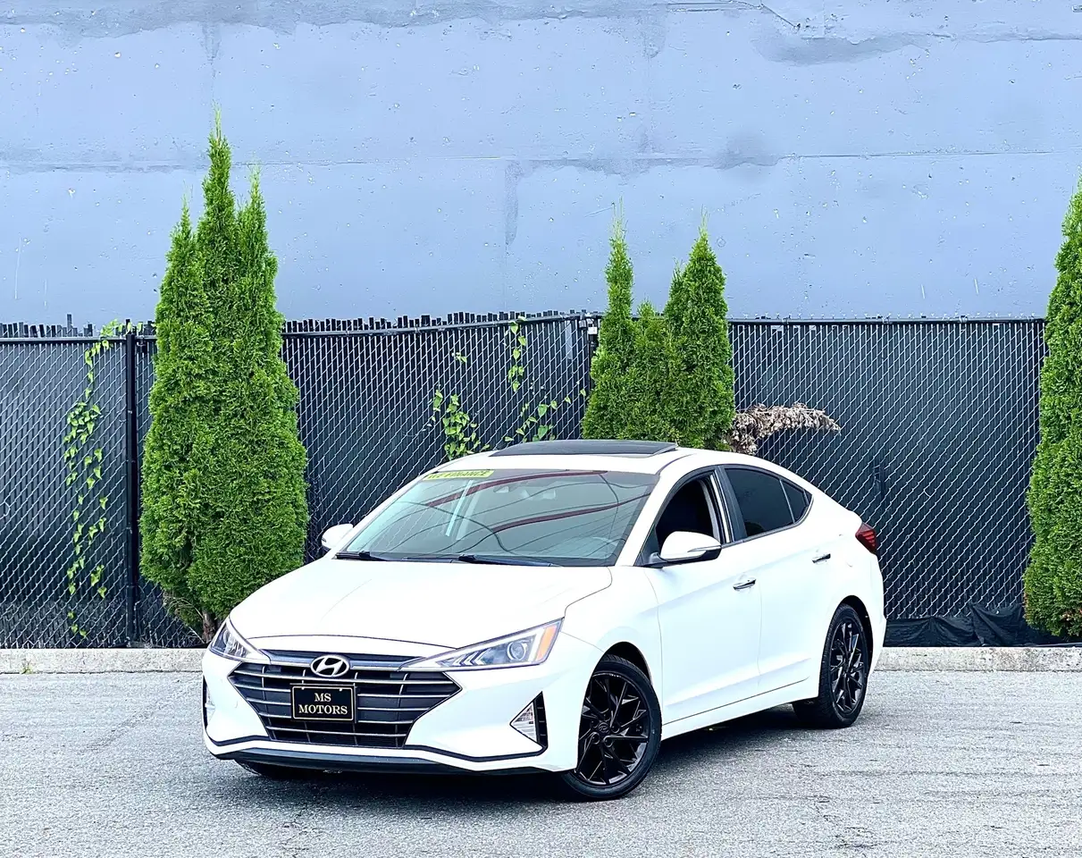 Hyundai ELANTRA photo Hyundai ELANTRA
