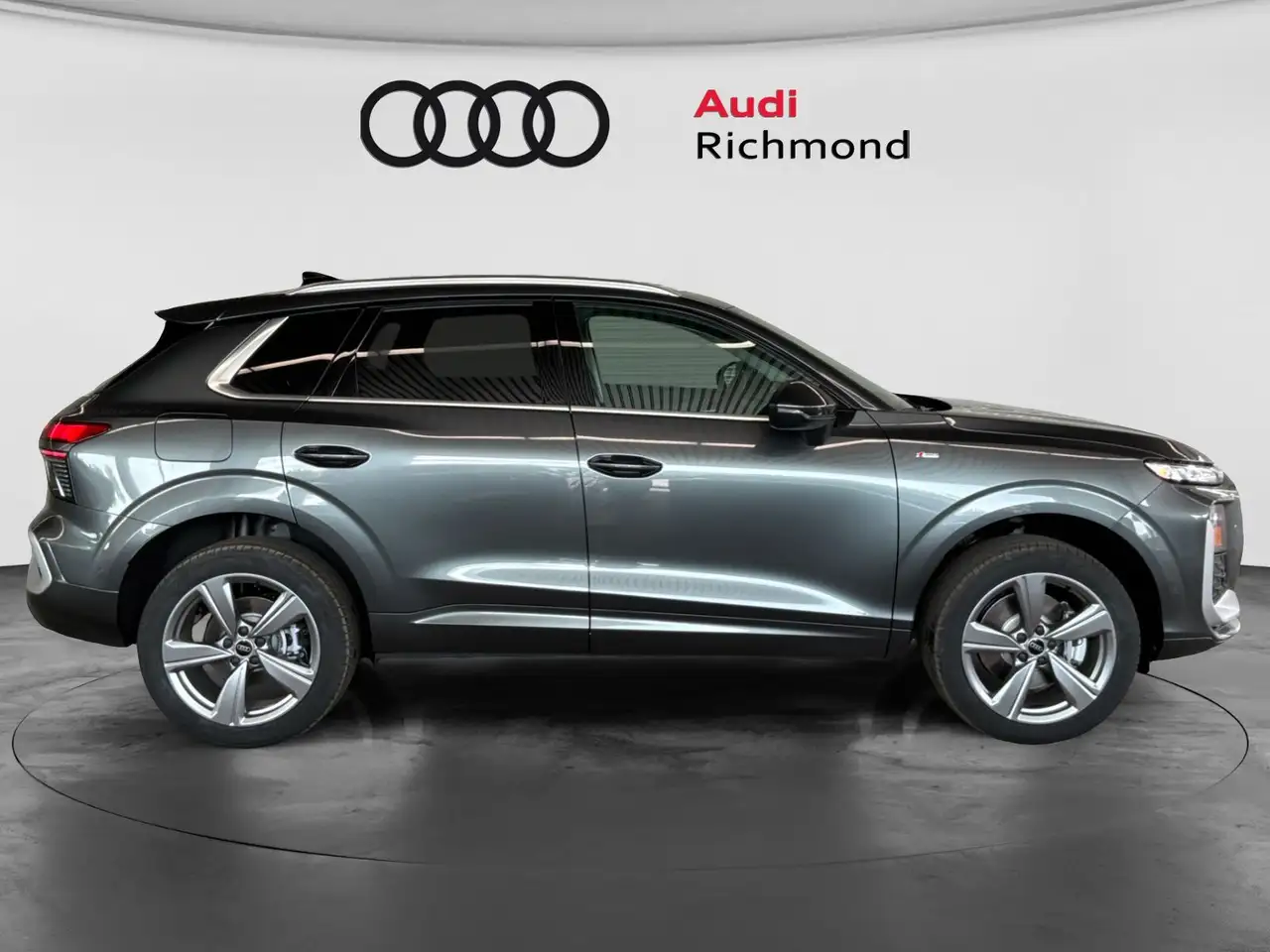 Audi Q3 снимка Audi Q3