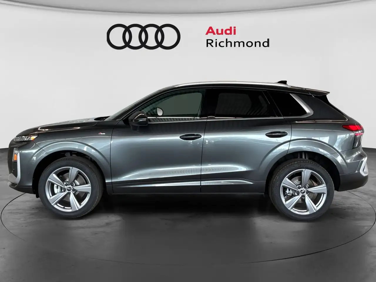 Audi Q3 снимка Audi Q3