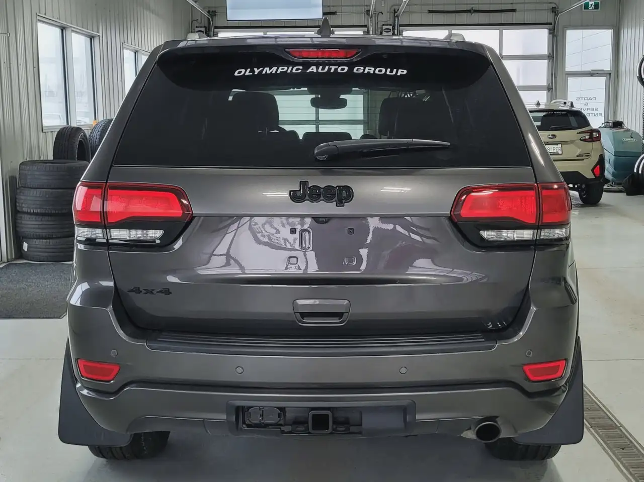 Jeep Grand Cherokee снимка Jeep Grand Cherokee