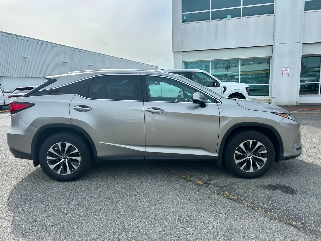 Lexus RX photo Lexus RX