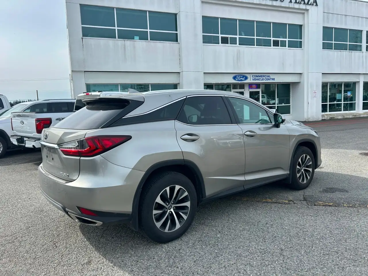 Lexus RX photo Lexus RX
